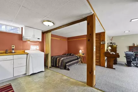 Bedroom - 21 Leslie Rd, Worcester, MA 01605 photo 6 of 6