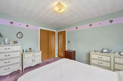 Bedroom - 21 Leslie Rd, Worcester, MA 01605 photo 3 of 6