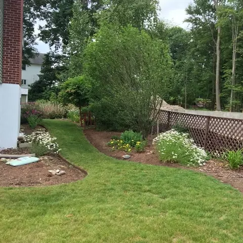 Exterior - 21 Leslie Rd, Worcester, MA 01605 photo 12 of 13