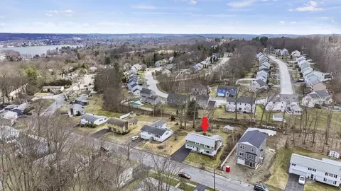 21 Leslie Rd, Worcester, MA 01605