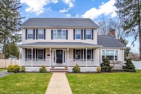11 Elm St, Norwood, MA 02062