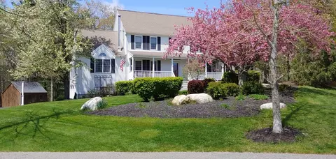 49 Waterford Dr, Hanover, MA 02339