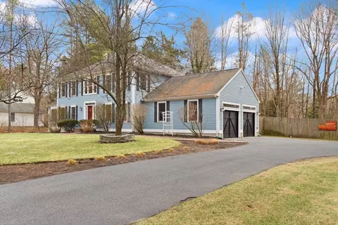 1 Dixons Path, Foxboro, MA 02035 photo 2