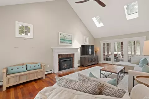 1 Dixons Path, Foxboro, MA 02035 photo 14