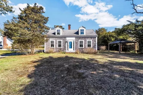 36 Perry Ln, Dennis, MA 02670