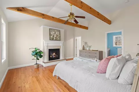 Bedroom - 541 North St, Georgetown, MA 01833 photo 3 of 7