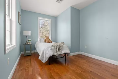 Bedroom - 541 North St, Georgetown, MA 01833 photo 5 of 7