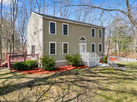 Exterior - 541 North St, Georgetown, MA 01833 photo 2 of 13