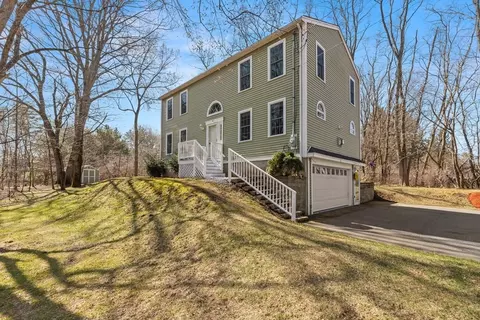 Exterior - 541 North St, Georgetown, MA 01833 photo 12 of 13