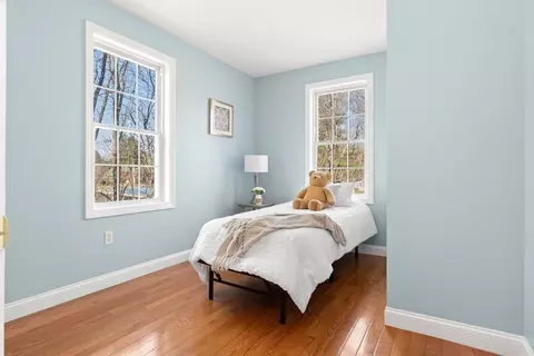 Bedroom - 541 North St, Georgetown, MA 01833 photo 4 of 7