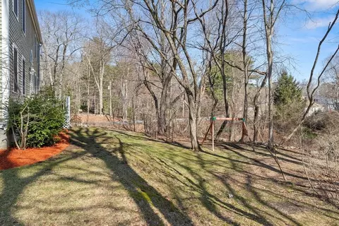 Exterior - 541 North St, Georgetown, MA 01833 photo 9 of 13