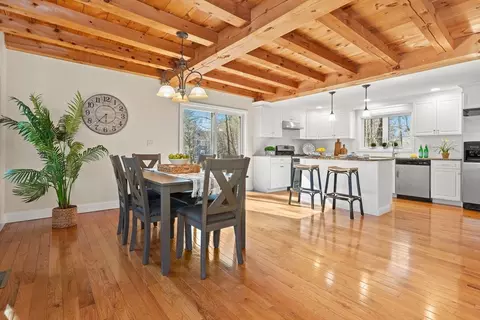 Dining - 541 North St, Georgetown, MA 01833 photo 1 of 1