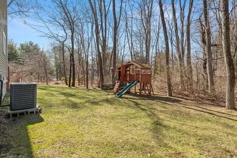 Exterior - 541 North St, Georgetown, MA 01833 photo 11 of 13