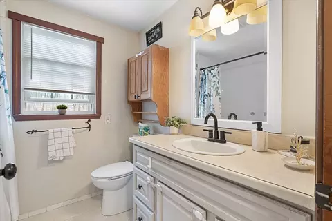 7 Hebert Rd, Spencer, MA 01562 photo 12