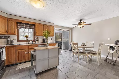 7 Hebert Rd, Spencer, MA 01562 photo 8
