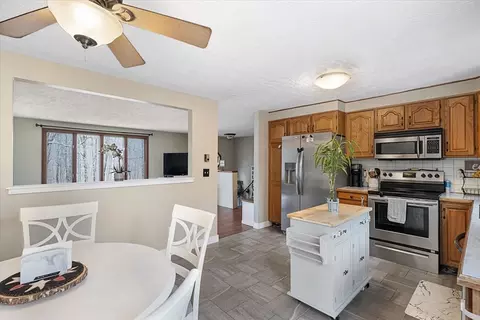 7 Hebert Rd, Spencer, MA 01562 photo 10