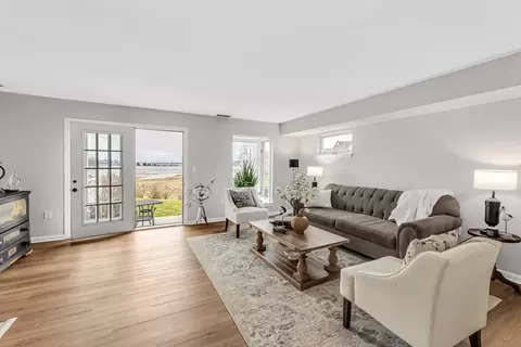 5 Brigantine Ln #5, Quincy, MA 02171
