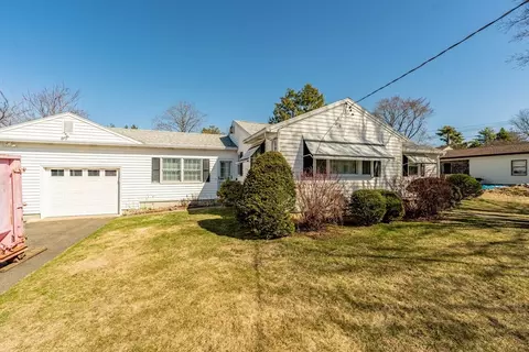 Exterior - 16 Sonia St, Springfield, MA 01119 photo 3 of 11