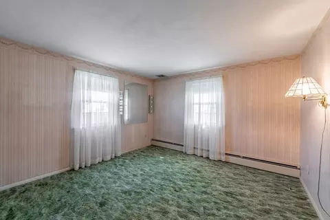 Bedroom - 16 Sonia St, Springfield, MA 01119 photo 1 of 9