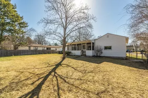 Exterior - 16 Sonia St, Springfield, MA 01119 photo 9 of 11