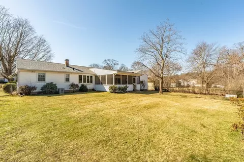 Exterior - 16 Sonia St, Springfield, MA 01119 photo 11 of 11