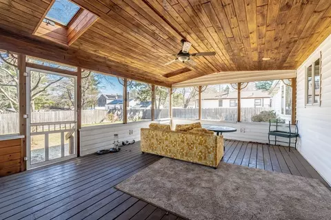 Exterior - 16 Sonia St, Springfield, MA 01119 photo 5 of 11