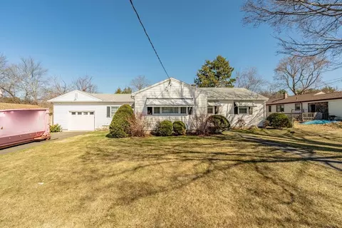 16 Sonia St, Springfield, MA 01119