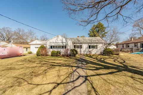 Exterior - 16 Sonia St, Springfield, MA 01119 photo 2 of 11