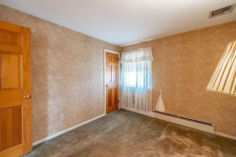 Bedroom - 16 Sonia St, Springfield, MA 01119 photo 8 of 9