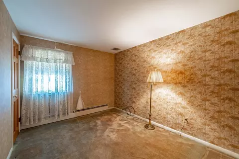 Bedroom - 16 Sonia St, Springfield, MA 01119 photo 7 of 9