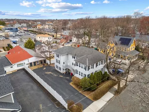 View/Area - 2 Middle St # -4, Stoneham, MA 02180 photo 5 of 6