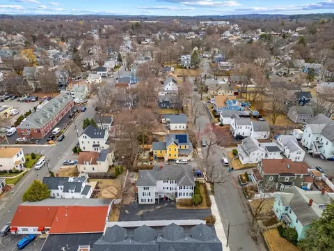 View/Area - 2 Middle St # -4, Stoneham, MA 02180 photo 6 of 6