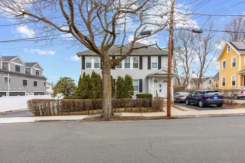 Exterior - 2 Middle St # -4, Stoneham, MA 02180 photo 3 of 7