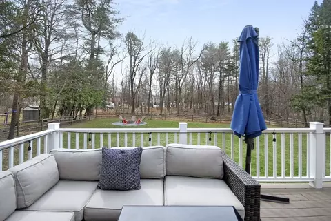 Exterior - 4 Sylvia St, Acton, MA 01720 photo 5 of 16