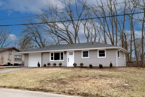 51 Stephen Dr, Brockton, MA 02302