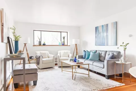 14 Riverside St #3-1, Watertown, MA 02472