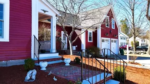 530 Pond St, Westwood, MA 02090