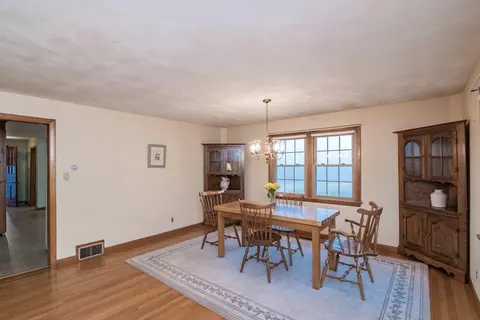 Dining - 88 Buffam Rd, Pelham, MA 01002 photo 1 of 2
