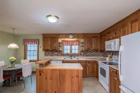 Kitchen - 88 Buffam Rd, Pelham, MA 01002 photo 5 of 5