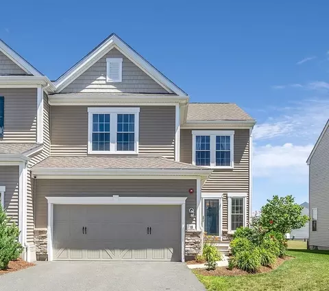 19 Juniper Trl #19, Hopkinton, MA 01748
