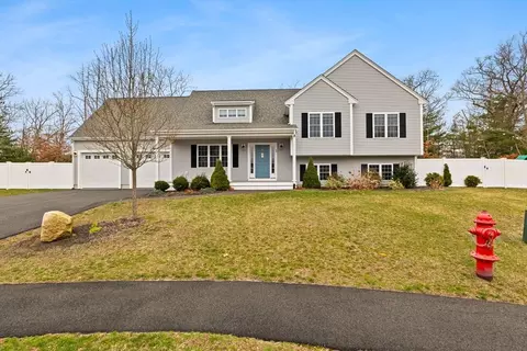40 Lee Ave, Whitman, MA 02382