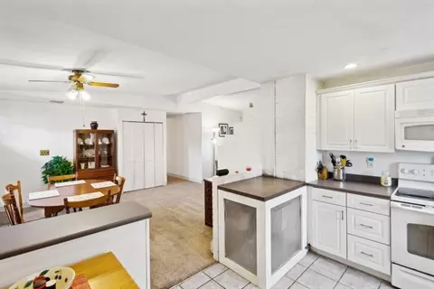 6 Grove St, Danvers, MA 01923 photo 14