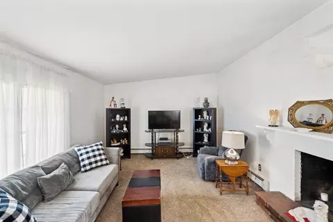 6 Grove St, Danvers, MA 01923 photo 5