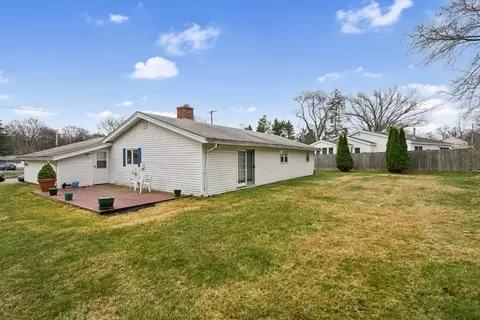 6 Grove St, Danvers, MA 01923 photo 3