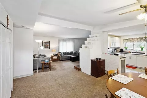 6 Grove St, Danvers, MA 01923 photo 8
