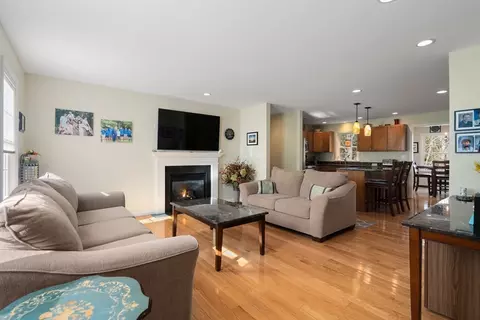 15 Harwich Ln #15, Stoughton, MA 02072