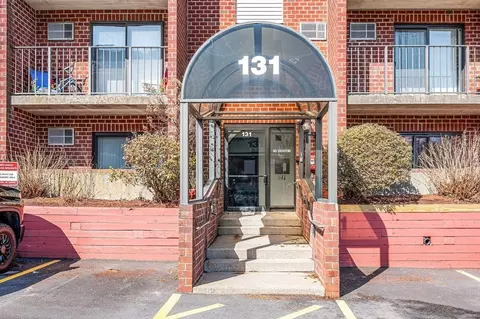 131 Franklin St #303, Stoneham, MA 02180