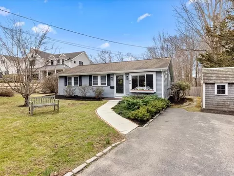 26 Wompatuck Rd, Hingham, MA 02043 photo 17
