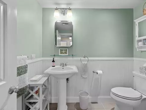 26 Wompatuck Rd, Hingham, MA 02043 photo 16