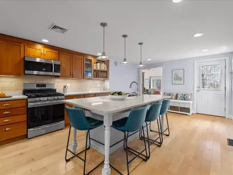 26 Wompatuck Rd, Hingham, MA 02043 photo 3